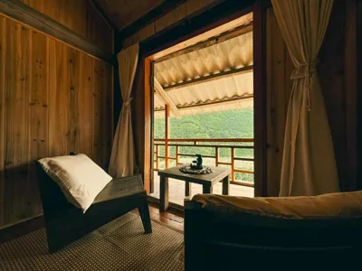 Queen Room with Balcony — Sapa Tranquilla